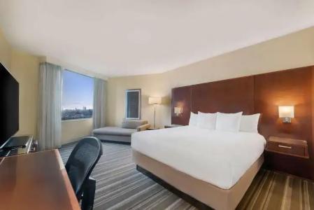 Hyatt Regency Houston - 6