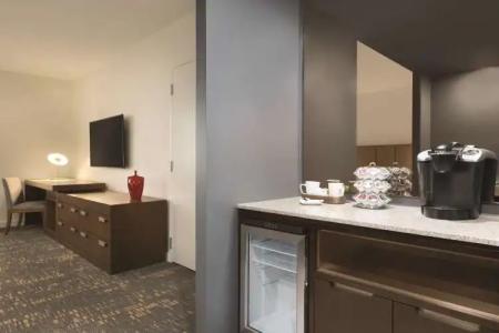 Hyatt Regency Houston - 40