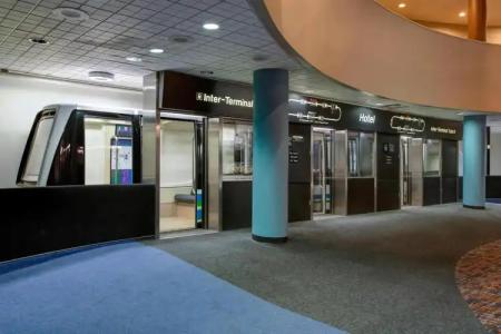 Houston Airport Marriott at George Bush Intercontinental - 13