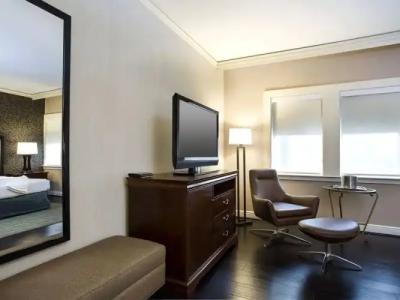 The Whitehall Houston - 50