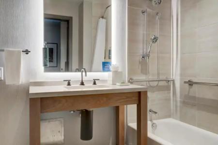 Hilton University of Houston - 7