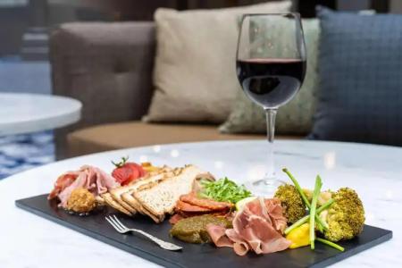 Hilton Houston North - 10