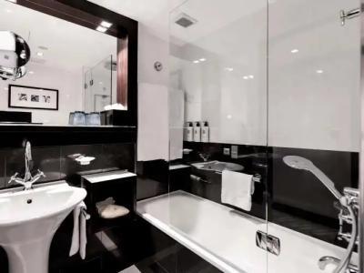 Warwick Melrose - 23