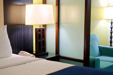 Super 8 by Wyndham Irving/DFW Apt/North - 25