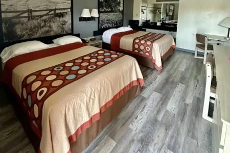 Super 8 by Wyndham Irving/DFW Apt/North