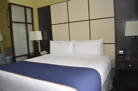 Super 8 by Wyndham Irving/DFW Apt/North - 33