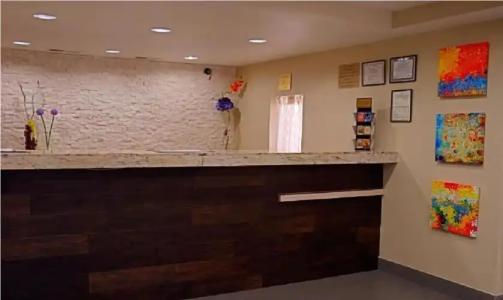 Super 8 by Wyndham Irving/DFW Apt/North - 10