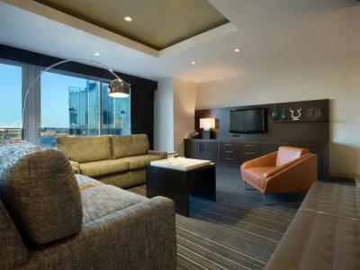 Hyatt Regency Dallas - 54