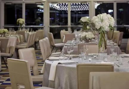 Renaissance Dallas - 26