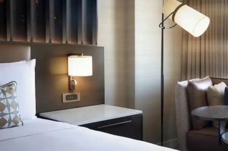 Renaissance Dallas - 93