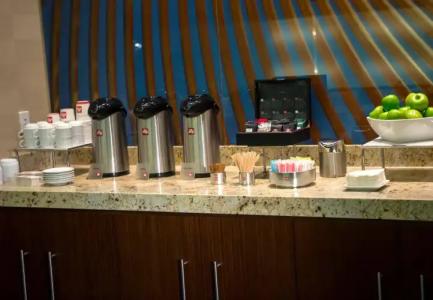 Renaissance Dallas - 46