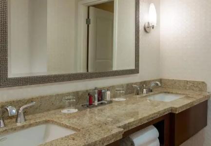 Dallas-Addison Marriott Quorum by the Galleria - 6