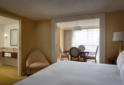 Dallas-Addison Marriott Quorum by the Galleria - 5