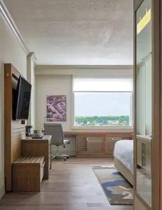 DoubleTree by Hilton Dallas - Love Field - 103