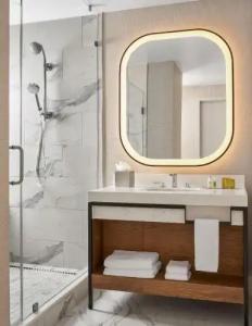 DoubleTree by Hilton Dallas - Love Field - 122