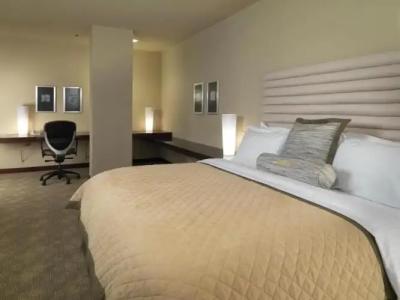 DoubleTree by Hilton Dallas - Love Field - 113