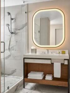 DoubleTree by Hilton Dallas - Love Field - 124