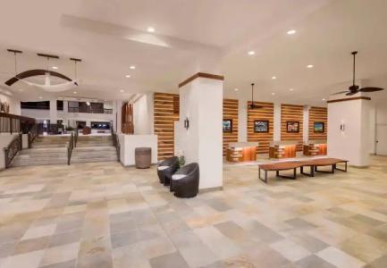 Waikiki Beach Marriott Resort & Spa - 42