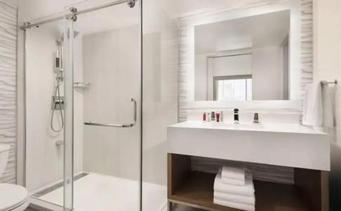 Waikiki Beach Marriott Resort & Spa - 9