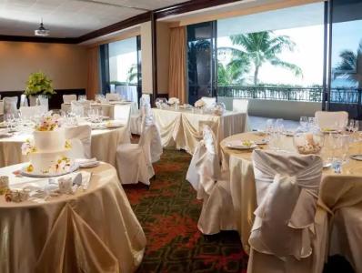 Sheraton Waikiki - 32