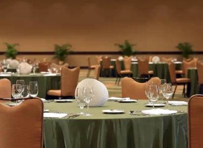 Sheraton Waikiki - 46