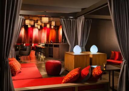 Sheraton Waikiki - 48