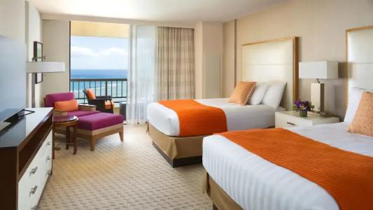 Hyatt Regency Waikiki Beach Resort & Spa - 85