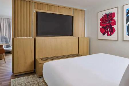 Hyatt Regency Waikiki Beach Resort & Spa - 63