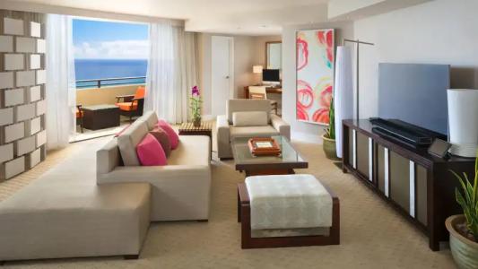 Hyatt Regency Waikiki Beach Resort & Spa - 68