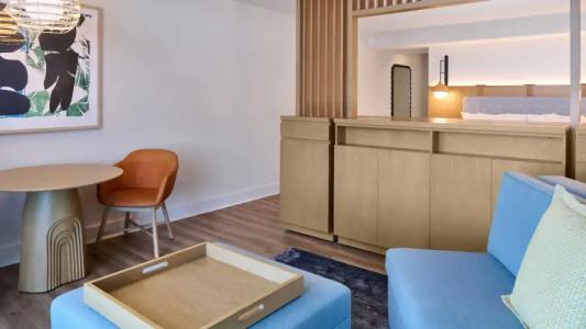 Hyatt Regency Waikiki Beach Resort & Spa - 56