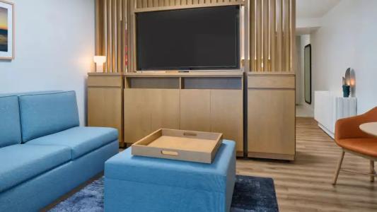 Hyatt Regency Waikiki Beach Resort & Spa - 59