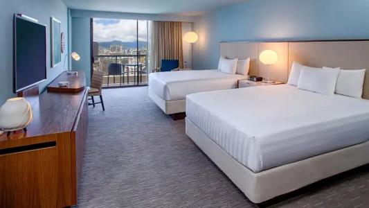 Hyatt Regency Waikiki Beach Resort & Spa - 38