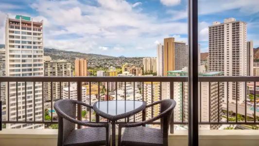 Hyatt Regency Waikiki Beach Resort & Spa - 41