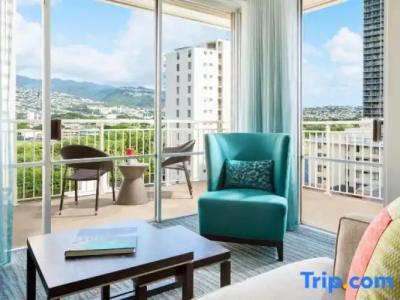 Courtyard by Marriott Waikiki Beach - 77