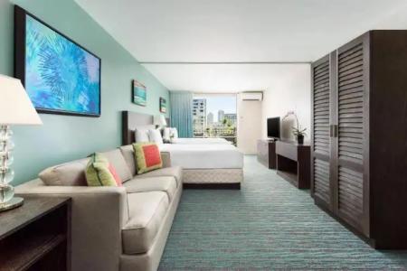 Courtyard by Marriott Waikiki Beach - 64