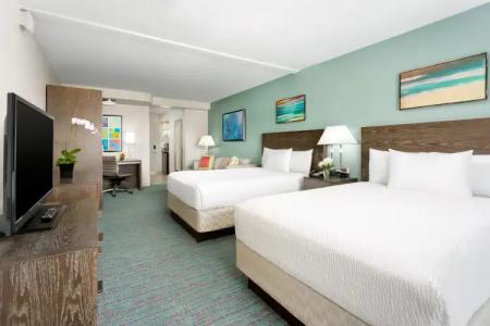 Courtyard by Marriott Waikiki Beach - 2