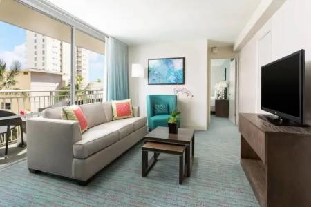 Courtyard by Marriott Waikiki Beach - 92