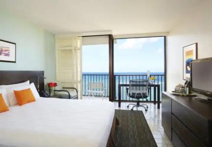 Halepuna Waikiki by Halekulani - 5