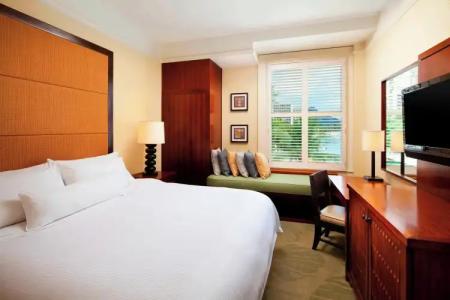 Moana Surfrider, A Westin Resort & Spa, Waikiki Beach - 39