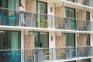 The Surfjack Hotel & Swim Club, Honolulu
