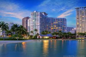 Waikiki Marina Resort at the Ilikai, Honolulu