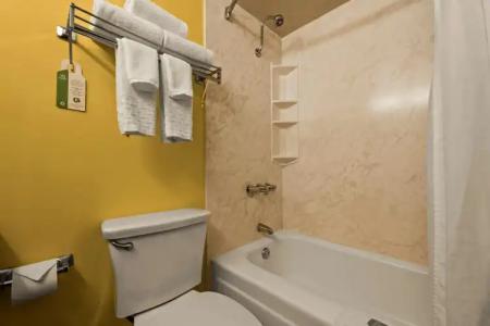 Best Western The Plaza - Free Breakfast - 9