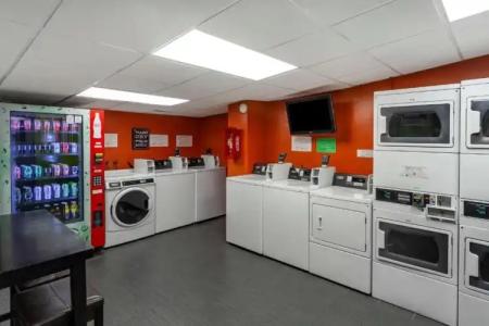 Best Western The Plaza - Free Breakfast - 37