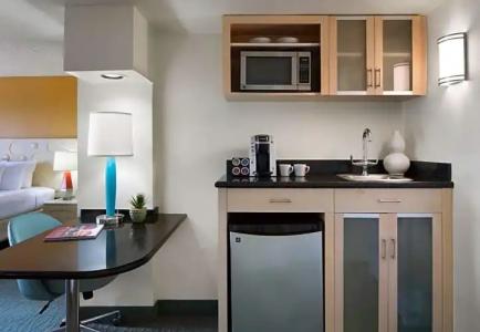 Coconut Waikiki - 33