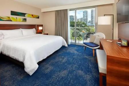Hilton Garden Inn Waikiki Beach - 30