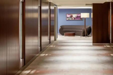 Hilton Garden Inn Waikiki Beach - 42