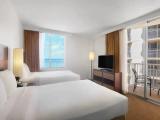 Standard Quadruple room with partial ocean view