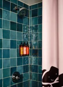 Wayfinder Waikiki - Voted Top 10 Bests in Hawaii! - 12