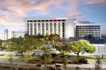 Courtyard by Marriott Miami Airport - 25