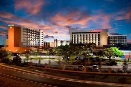 Courtyard by Marriott Miami Airport - 26
